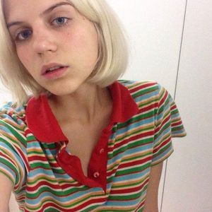 Meet your Posher, Dana